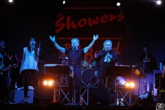 the-showers-live-Cisterna-estate-2014