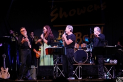 the-showers-live-Cisterna-estate-2014